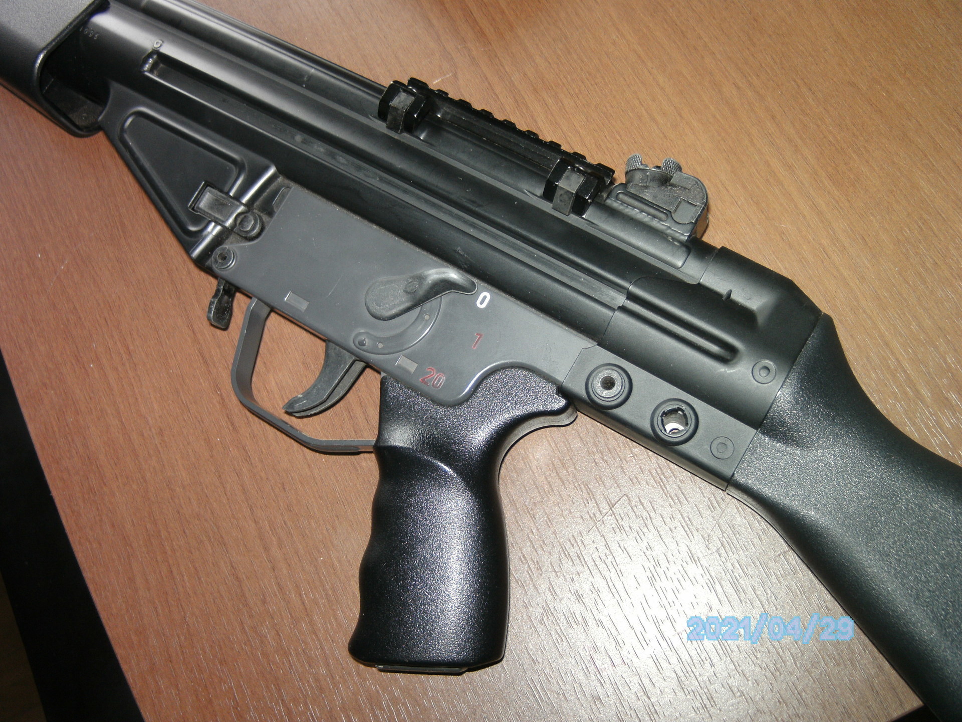 エアガン》【レビュー】ヤフオク購入 マルイ G3 MC51 外装