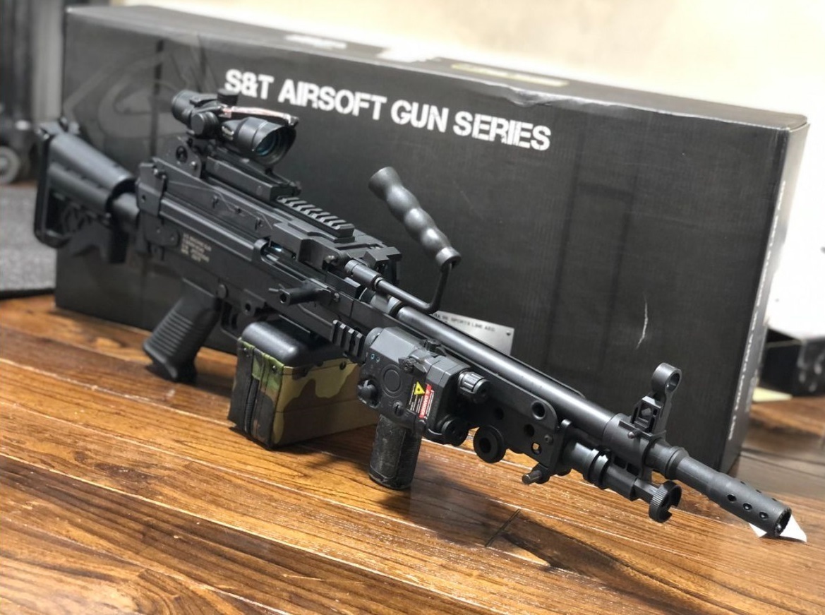 S＆TのM249 PARAを天空丸カスタム: エミュなクラちゃん